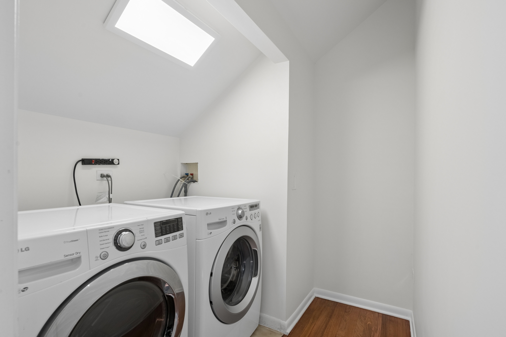 908 N Paulina Street Unit: 3