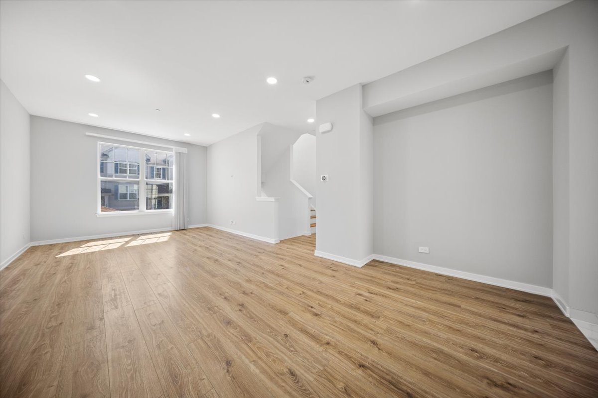 1244 Evergreen Avenue