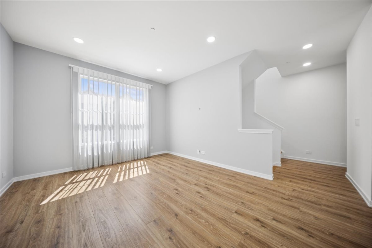 1244 Evergreen Avenue