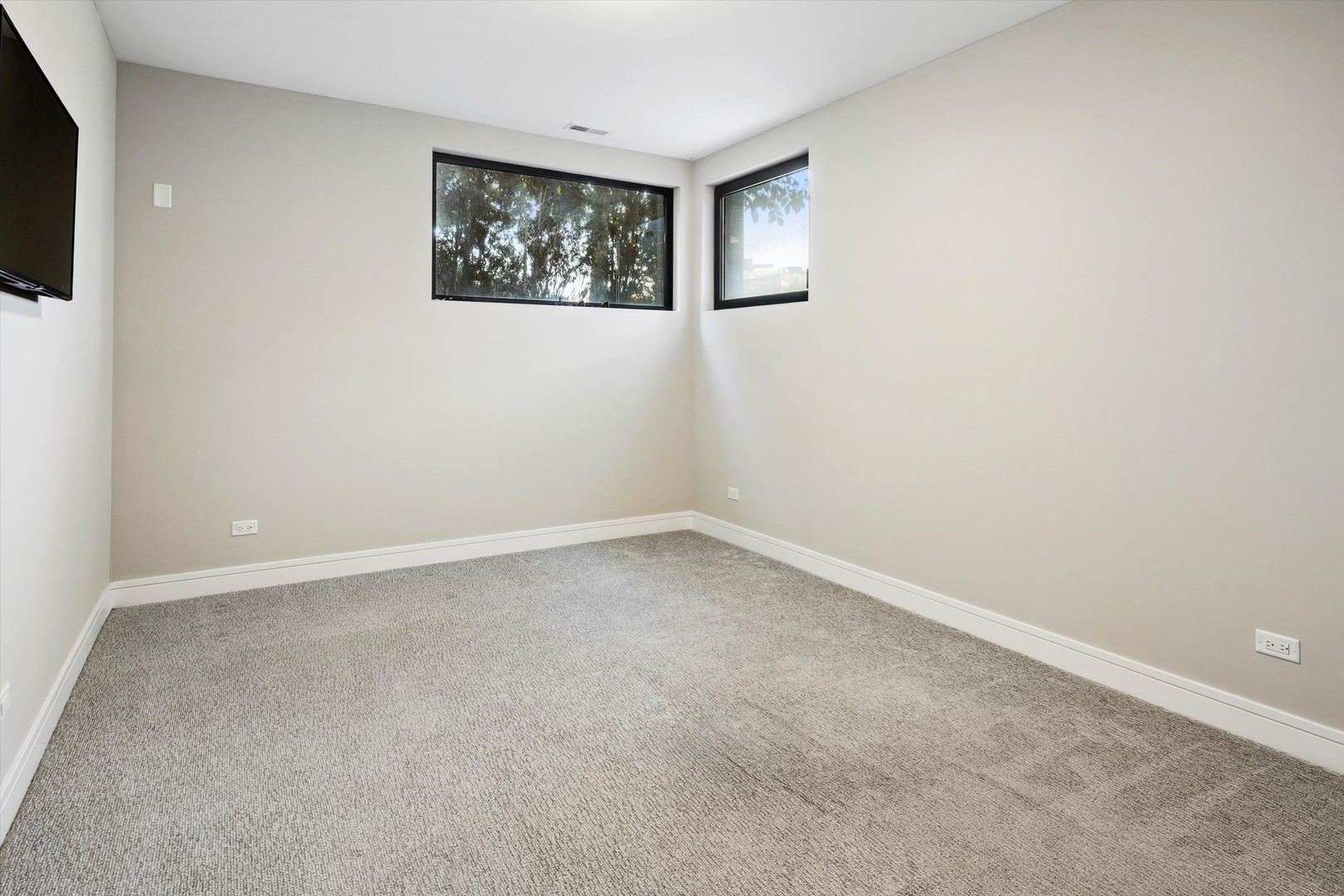 1203 W Superior Street Unit: 1B