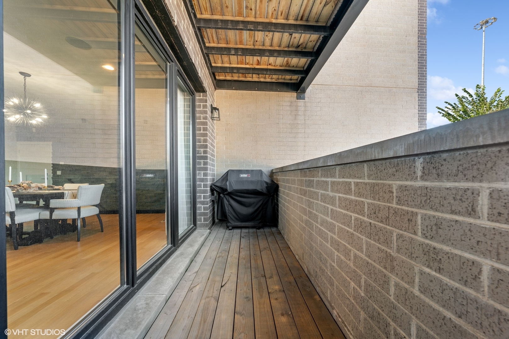 1203 W Superior Street Unit: 1B