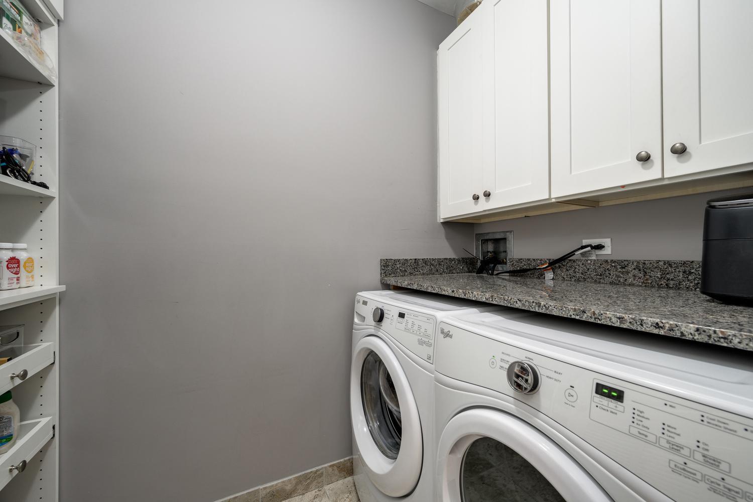 4007 N Paulina Street Unit: 2N