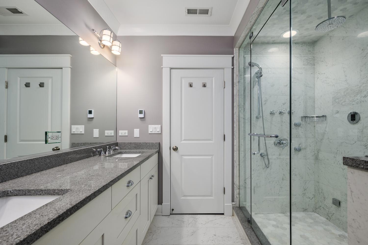 4007 N Paulina Street Unit: 2N