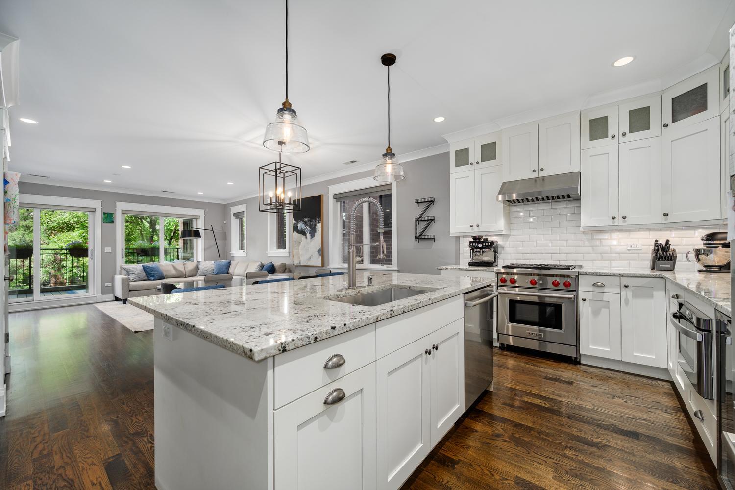 4007 N Paulina Street Unit: 2N