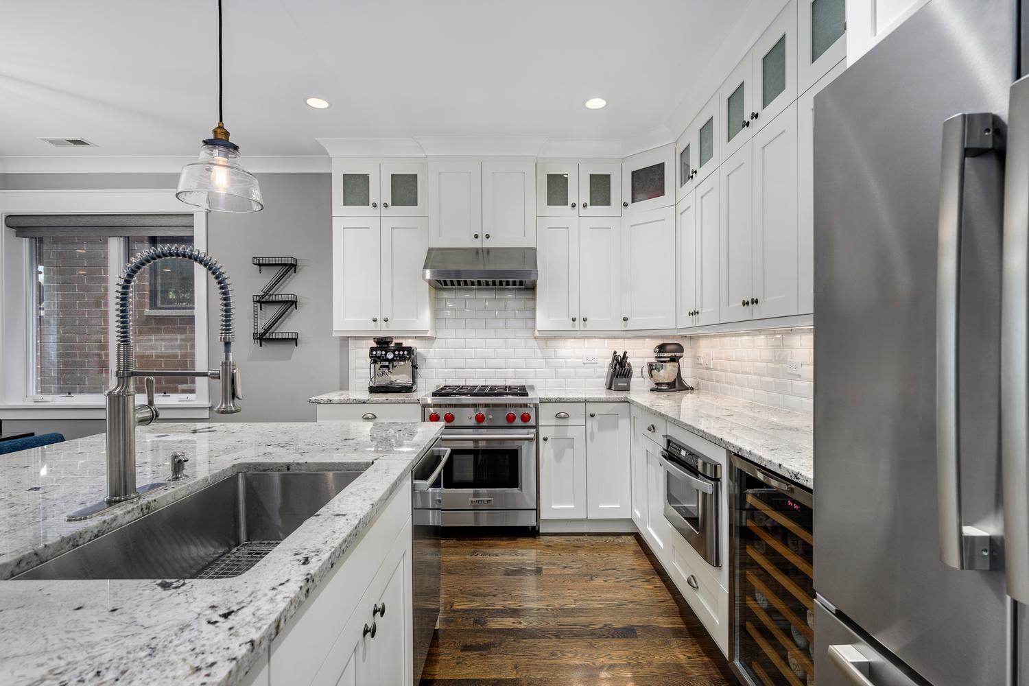 4007 N Paulina Street Unit: 2N