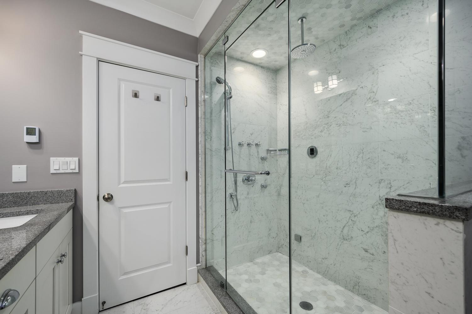 4007 N Paulina Street Unit: 2N