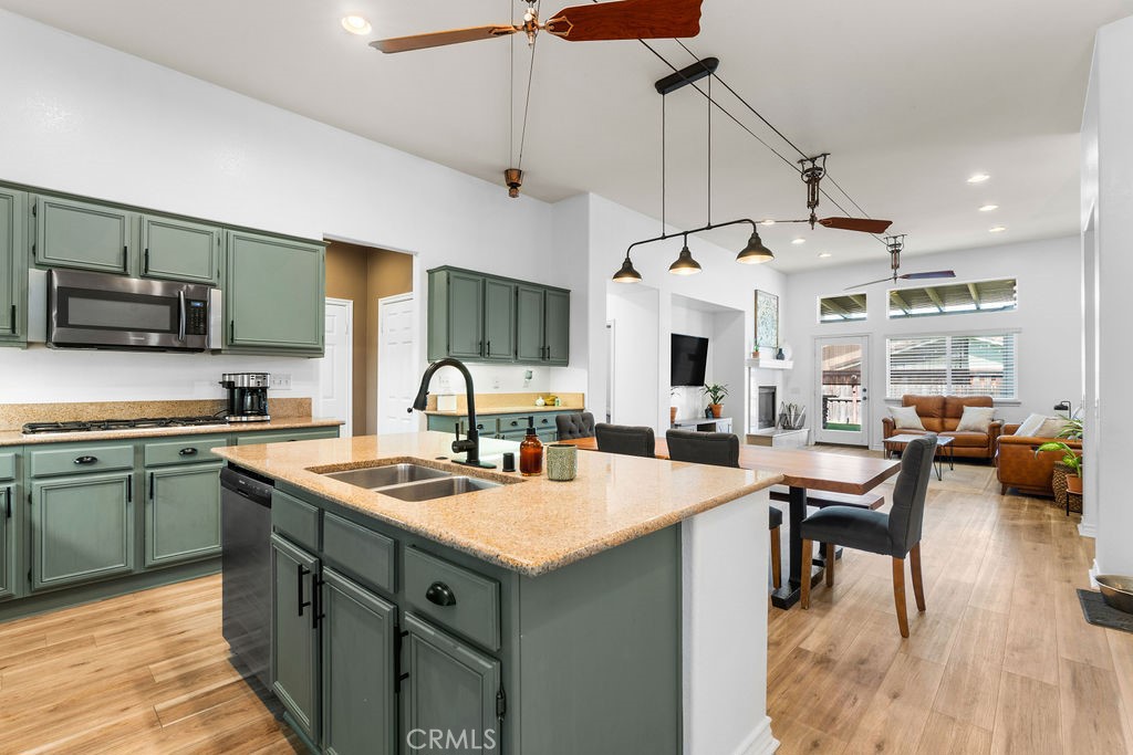 38085 Sevilla Avenue