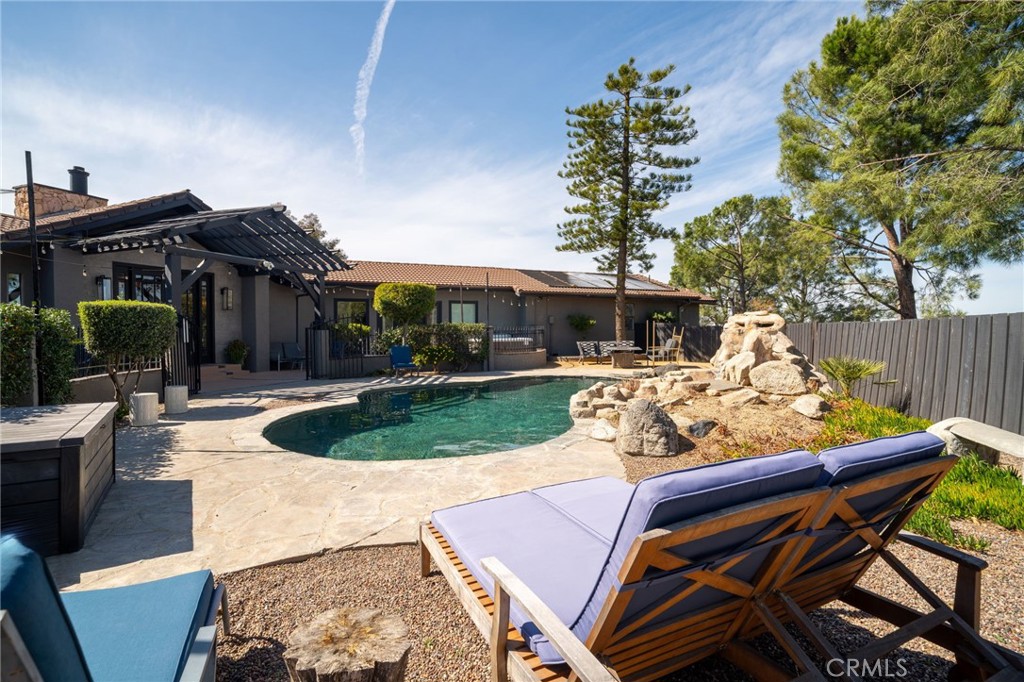 38270 Calaveras Road