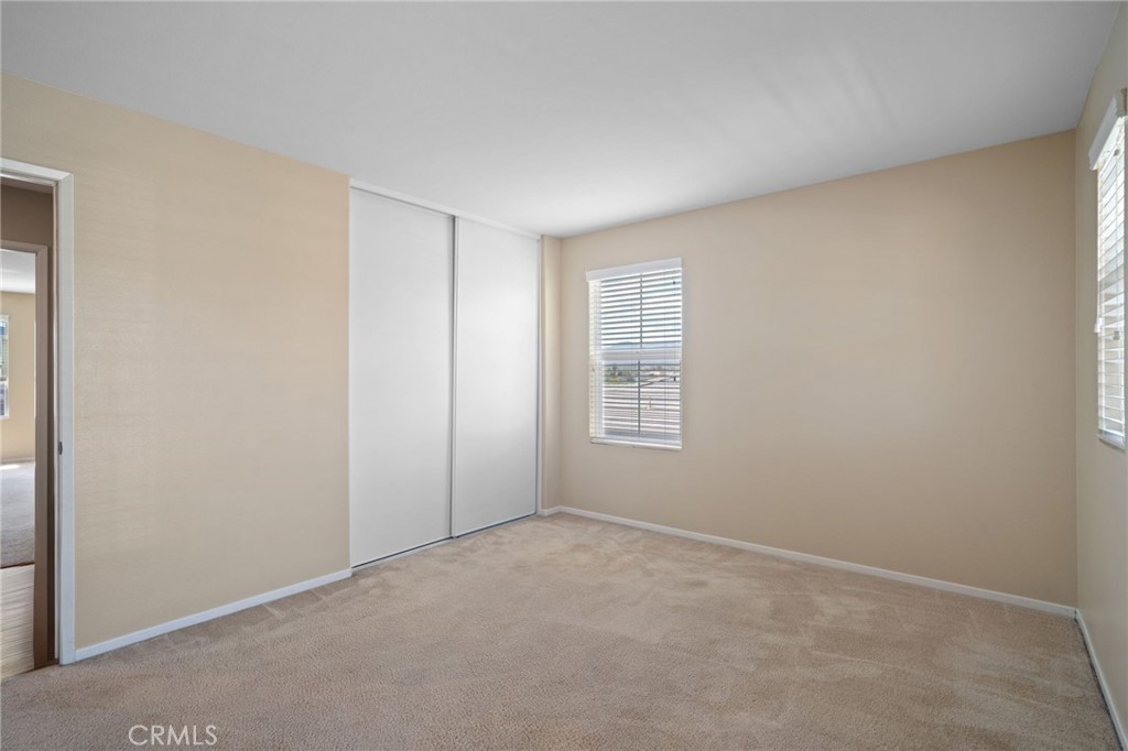 24093 Grafton Avenue