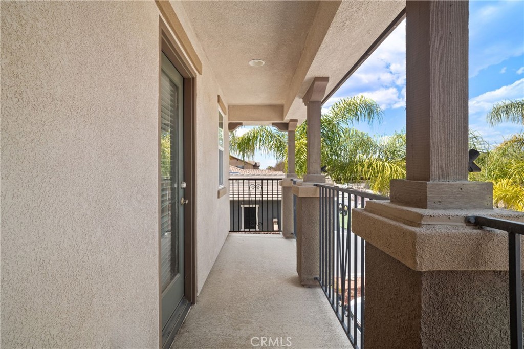 24093 Grafton Avenue