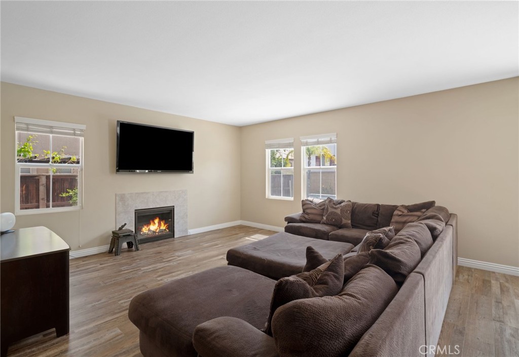 24093 Grafton Avenue