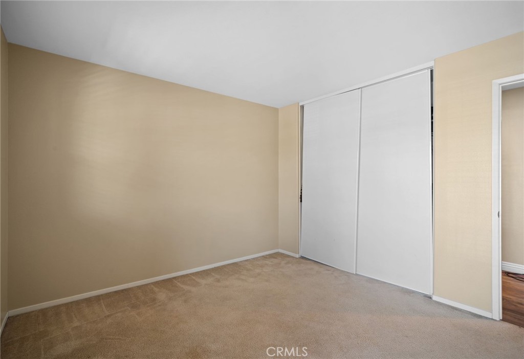 24093 Grafton Avenue