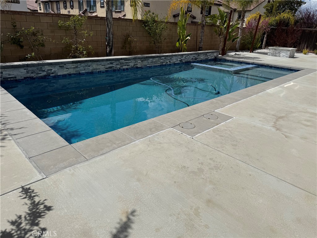 24093 Grafton Avenue