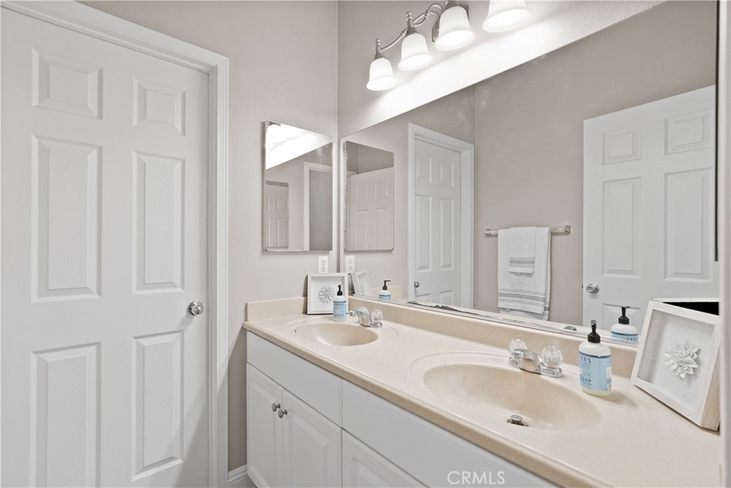 25612 Turfwood Street