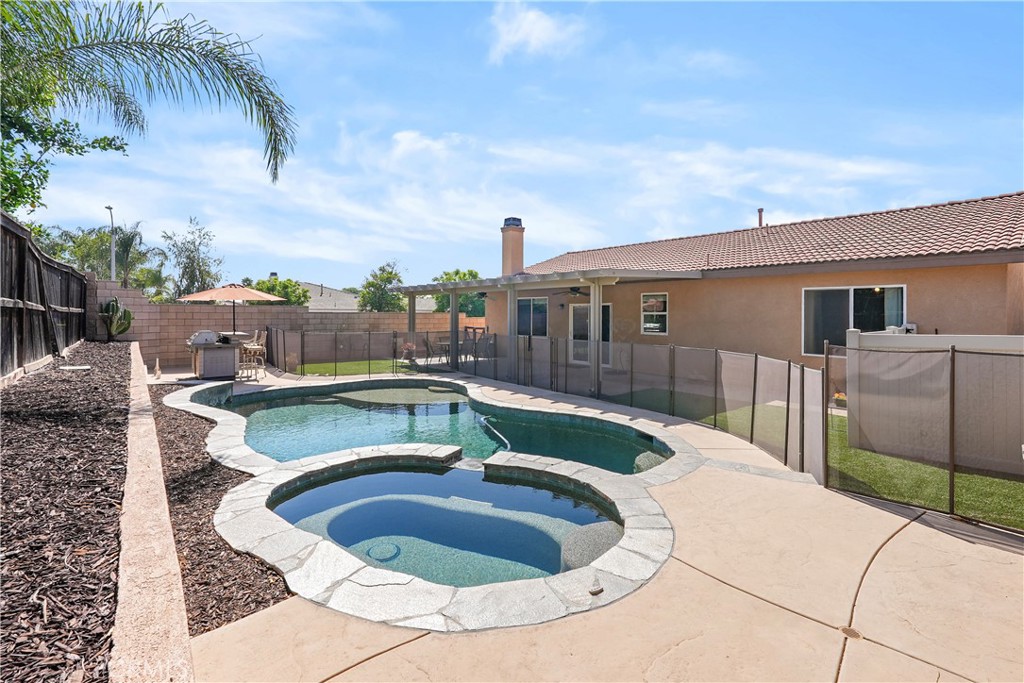 25612 Turfwood Street