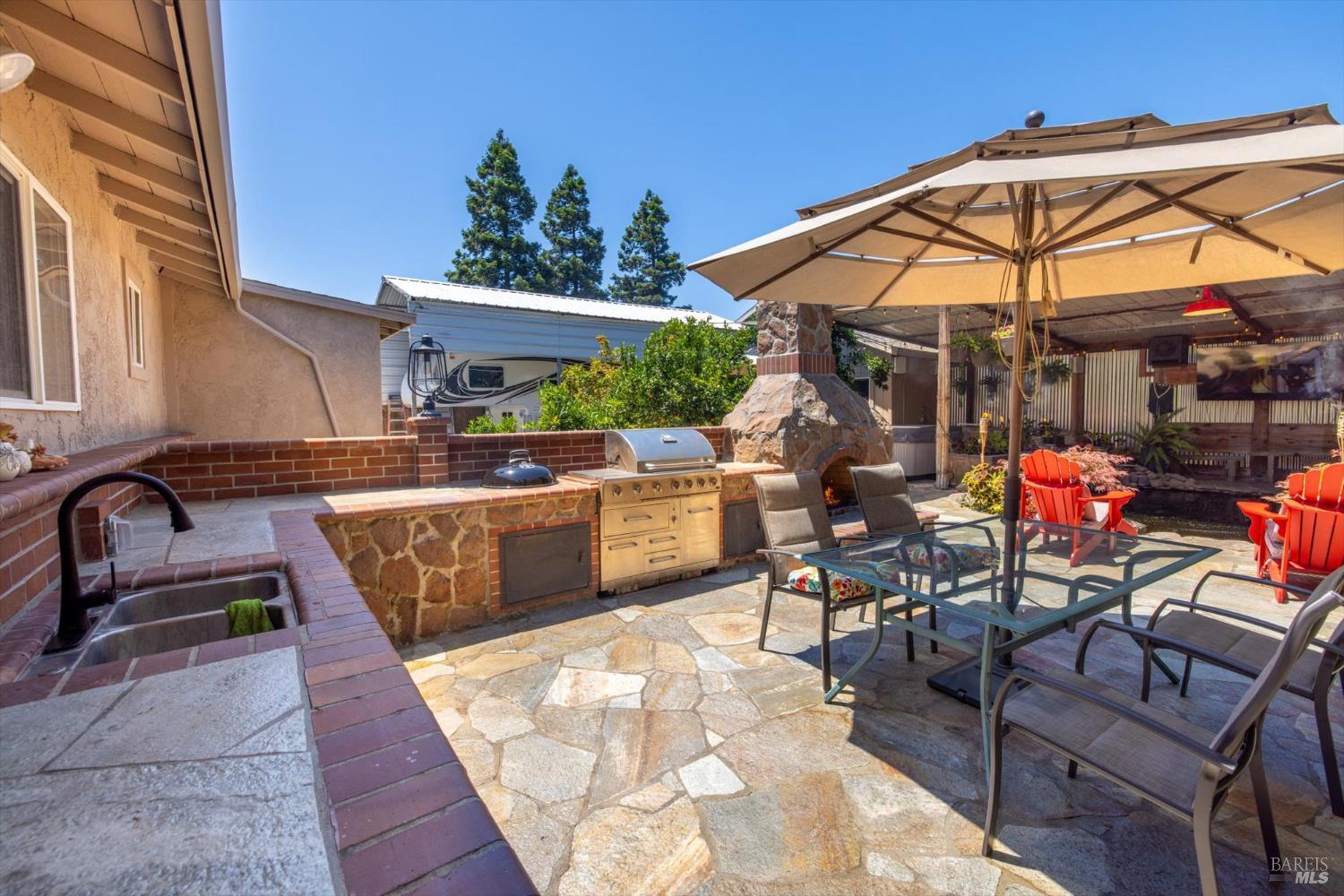 435 Hamilton Dr