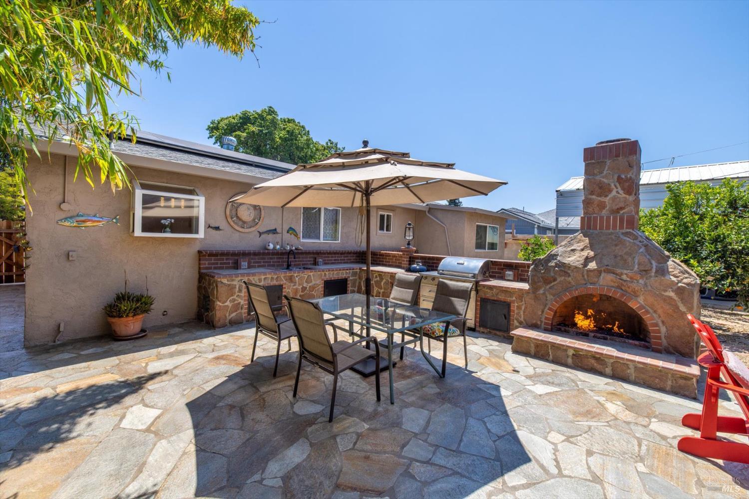 435 Hamilton Dr