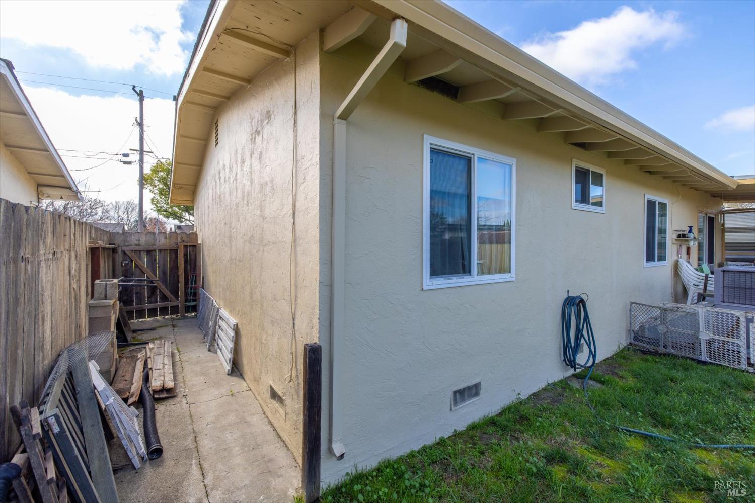828 Laguna Street