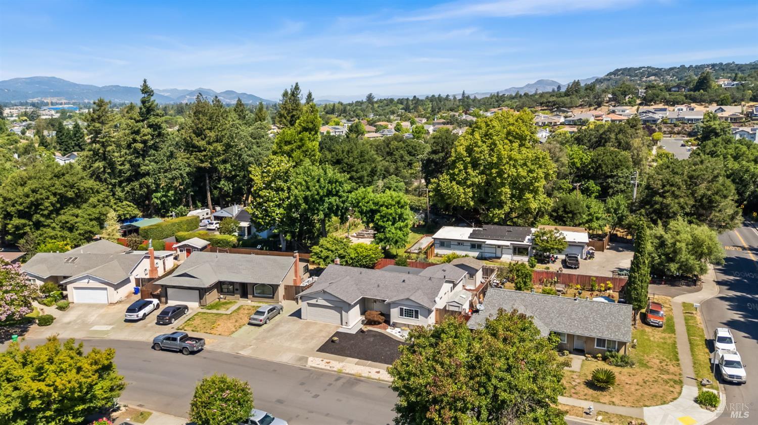 1172 Cayetano Drive