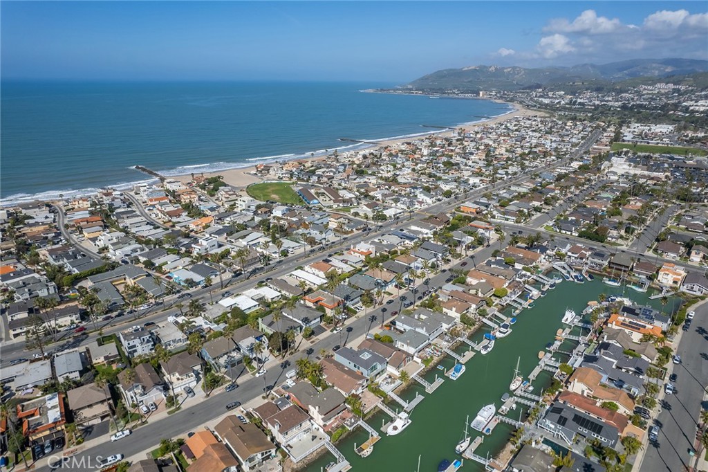 2770 BAYSHORE Avenue