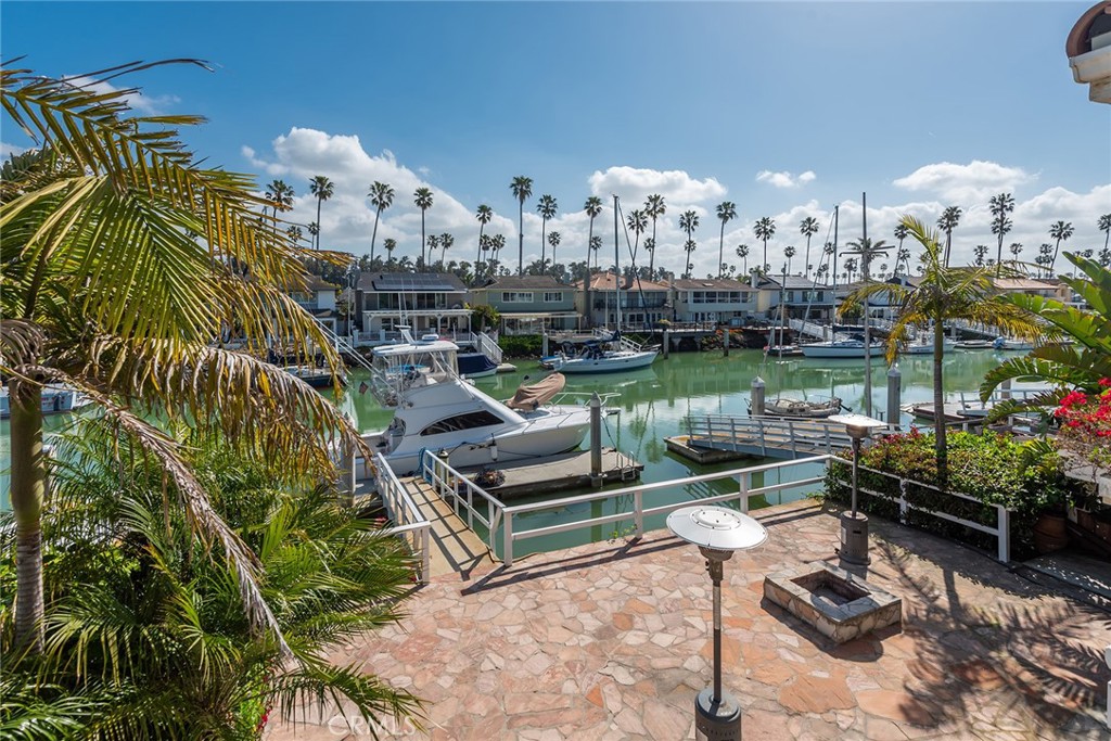 2770 BAYSHORE Avenue