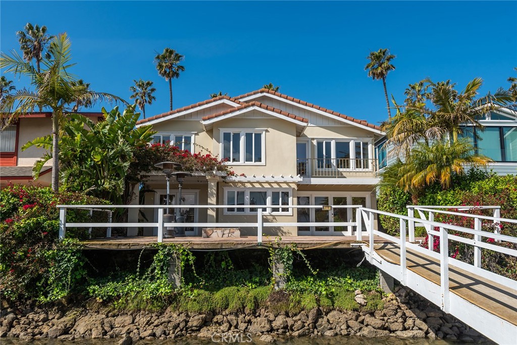 2770 BAYSHORE Avenue