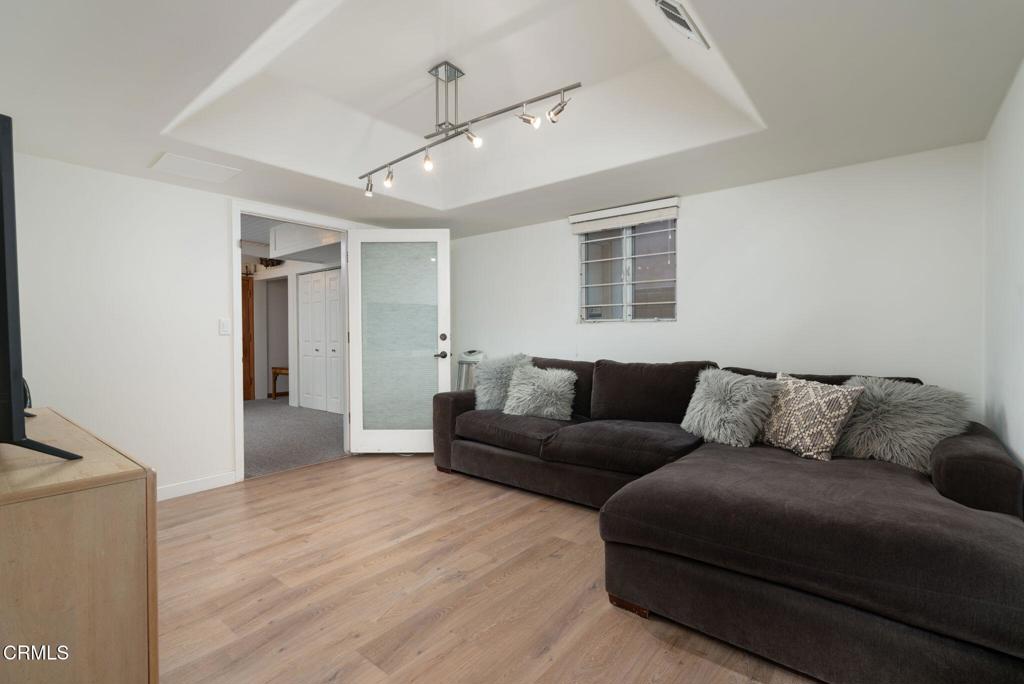 1401 GREENOCK Lane