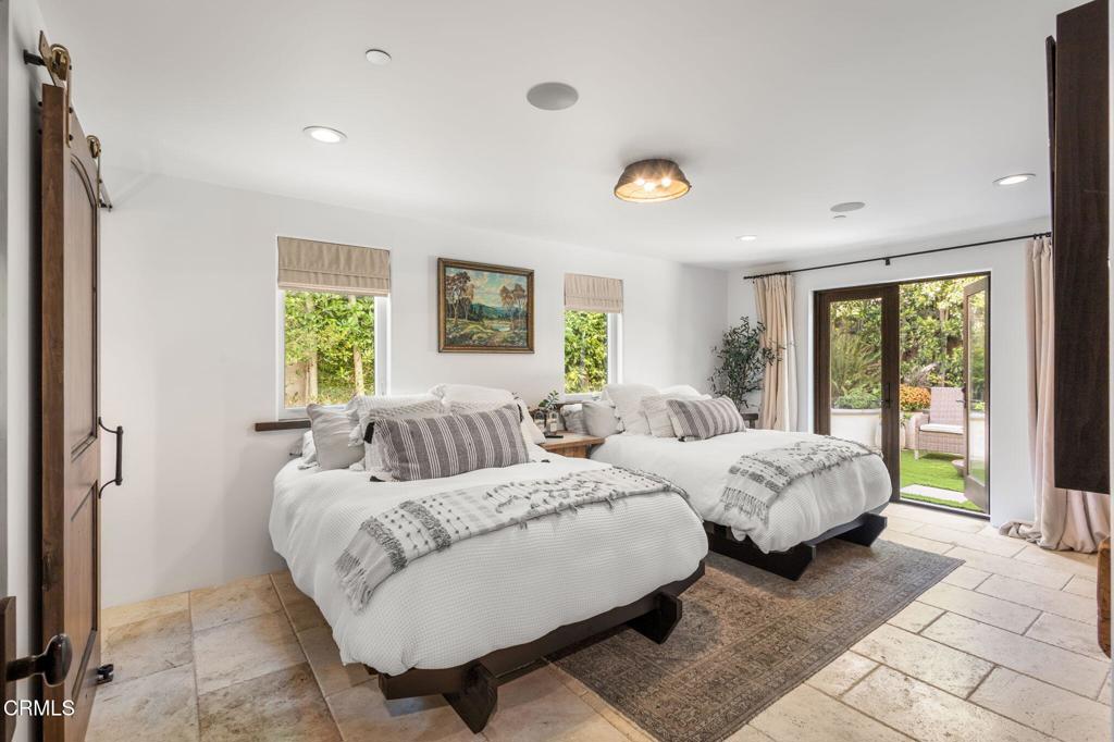1177 NORWICH Lane