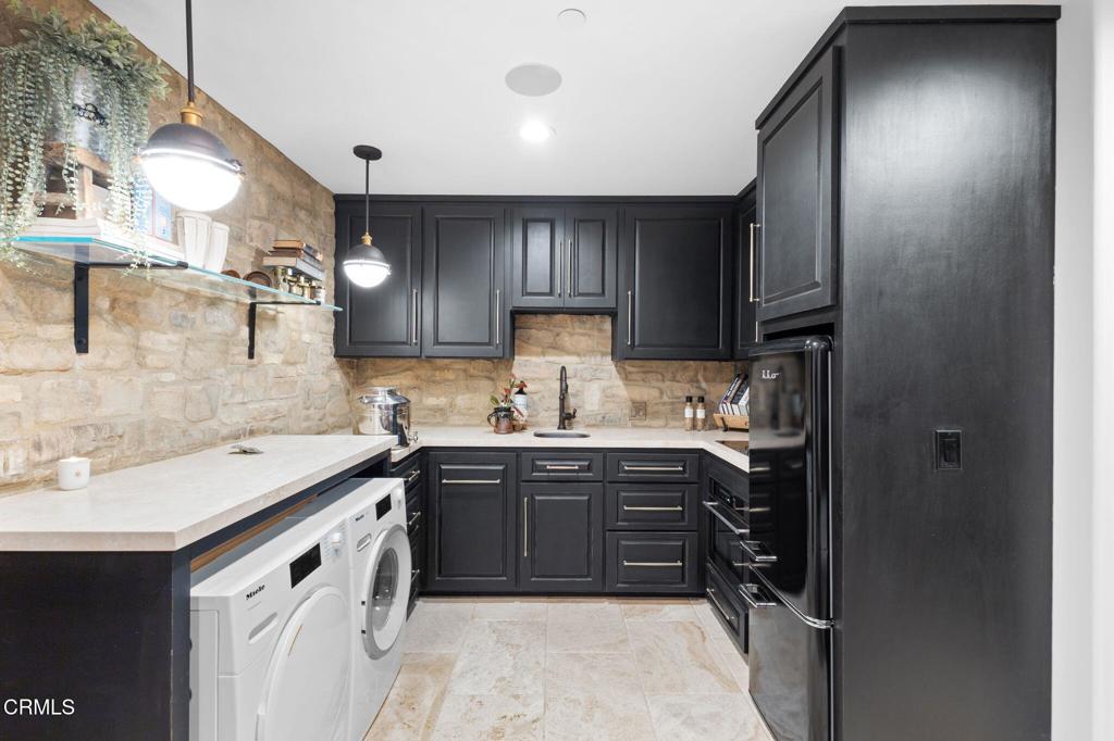 1177 NORWICH Lane