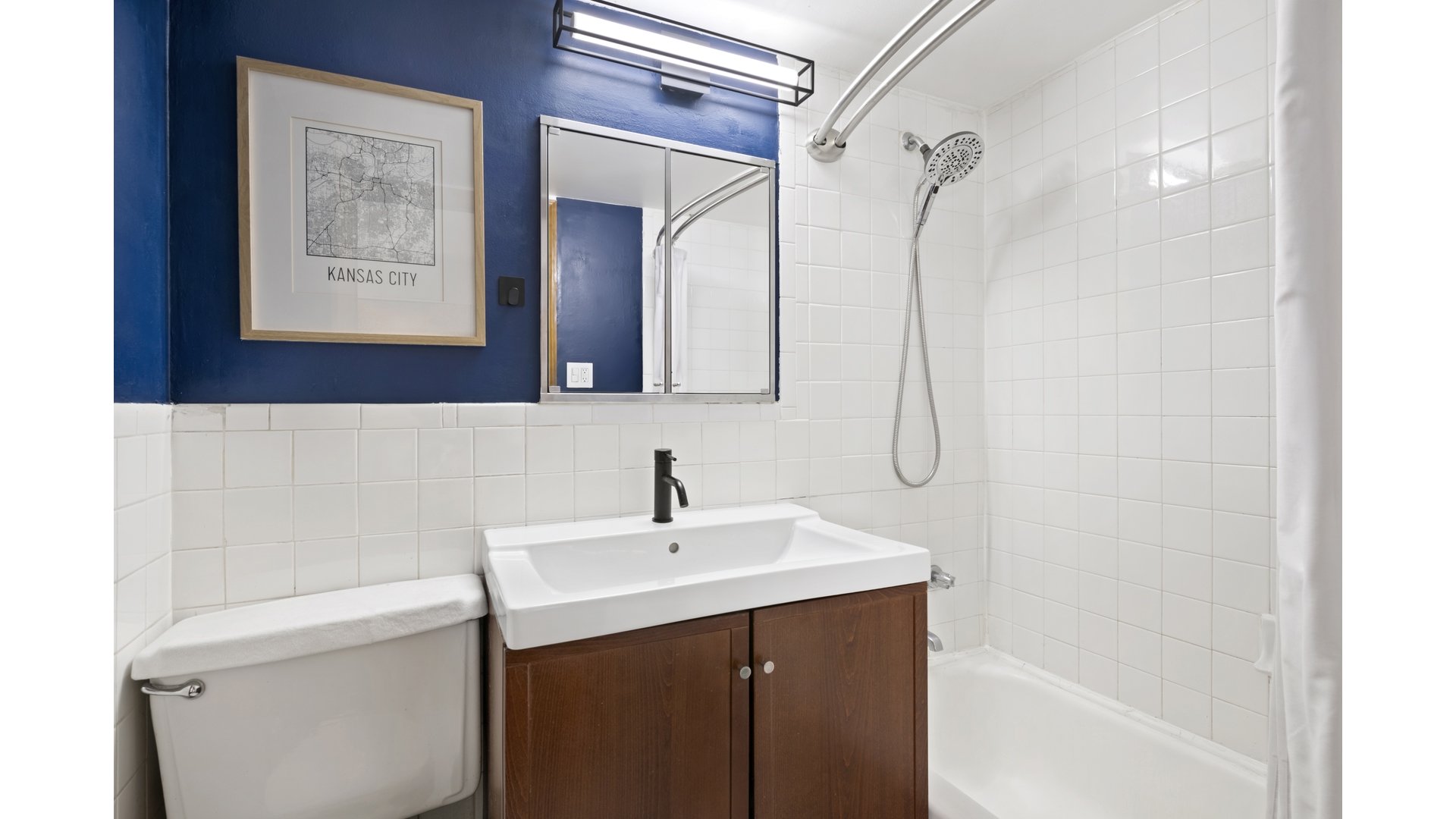 160 E 26TH Street 3A