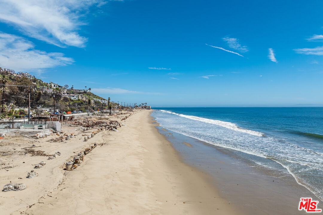 21558 Pacific Coast Hwy
