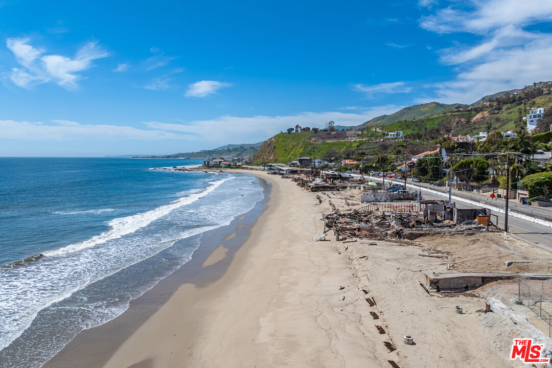 21558 Pacific Coast Hwy