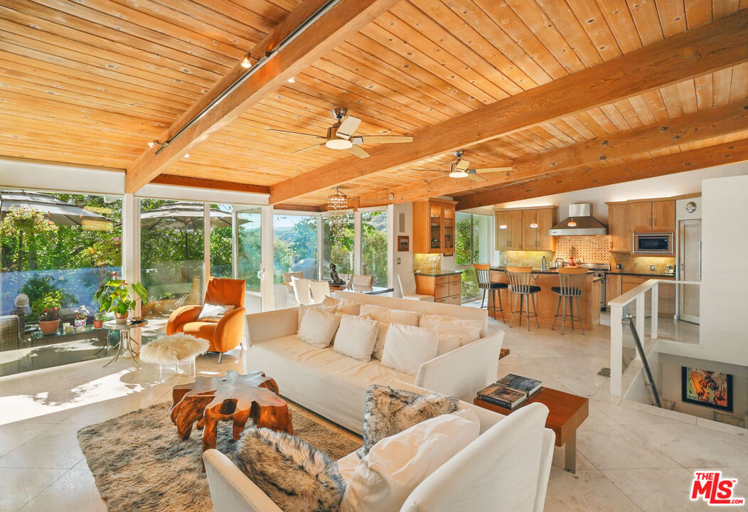 679 Wonder View Dr