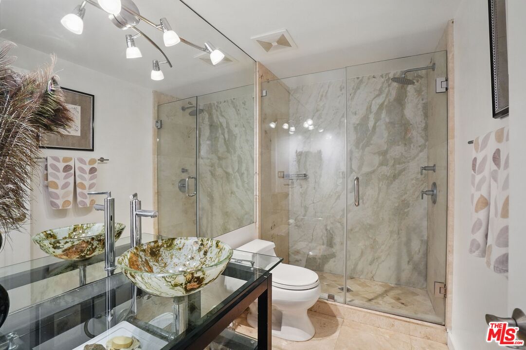 679 Wonder View Dr
