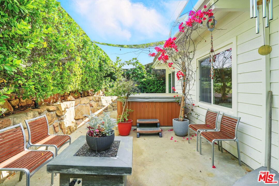 679 Wonder View Dr