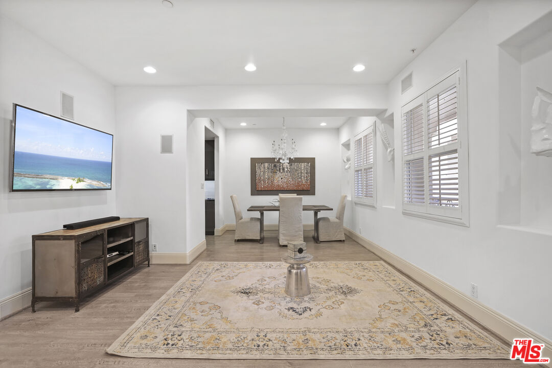 16123 W Sunset Blvd Unit: 202
