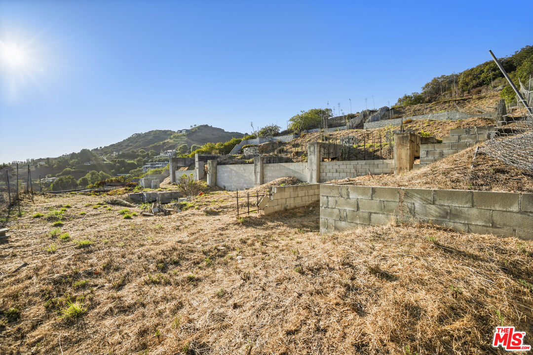 27061 Sea Vista Dr