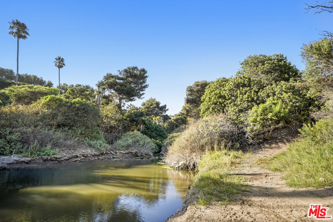 27061 Sea Vista Dr