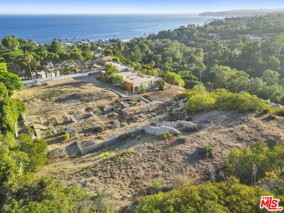 27061 Sea Vista Dr