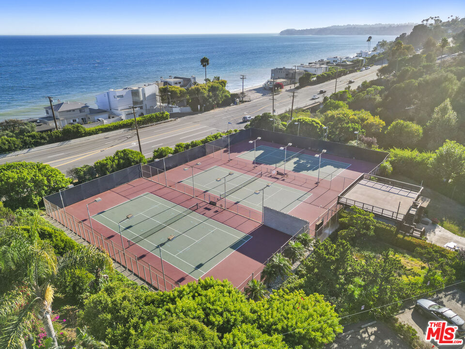 27061 Sea Vista Dr