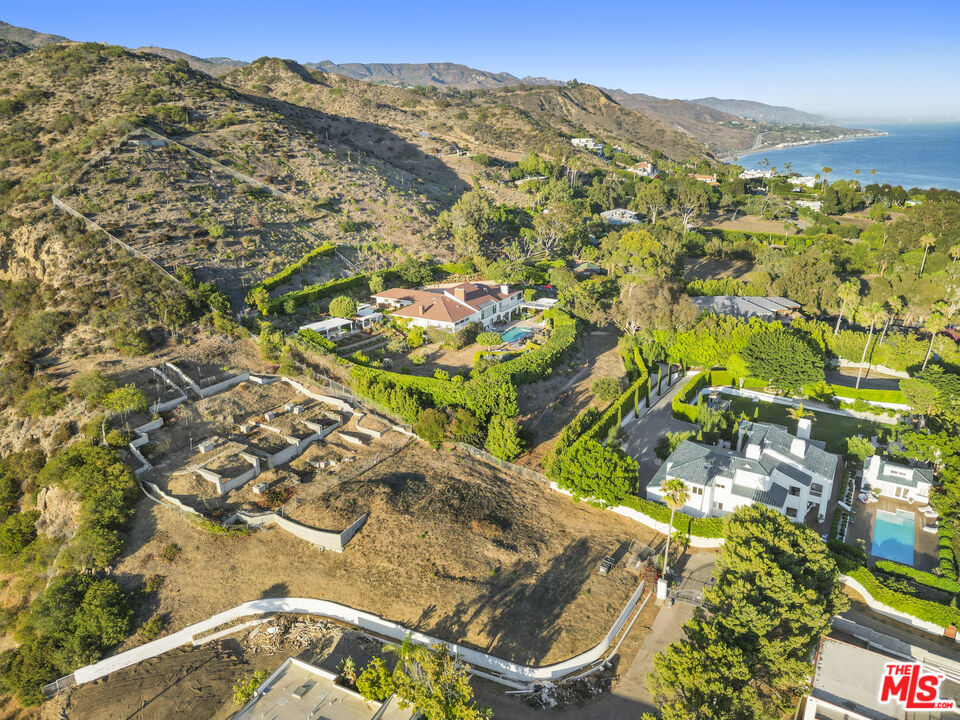 27061 Sea Vista Dr