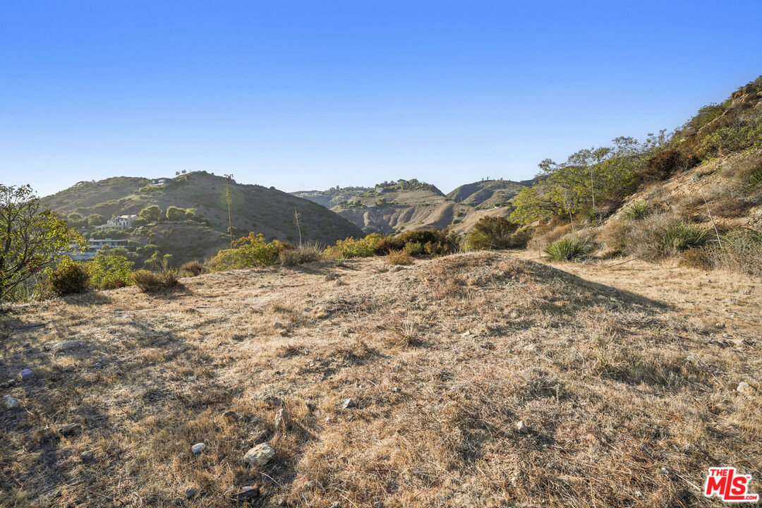 27061 Sea Vista Dr