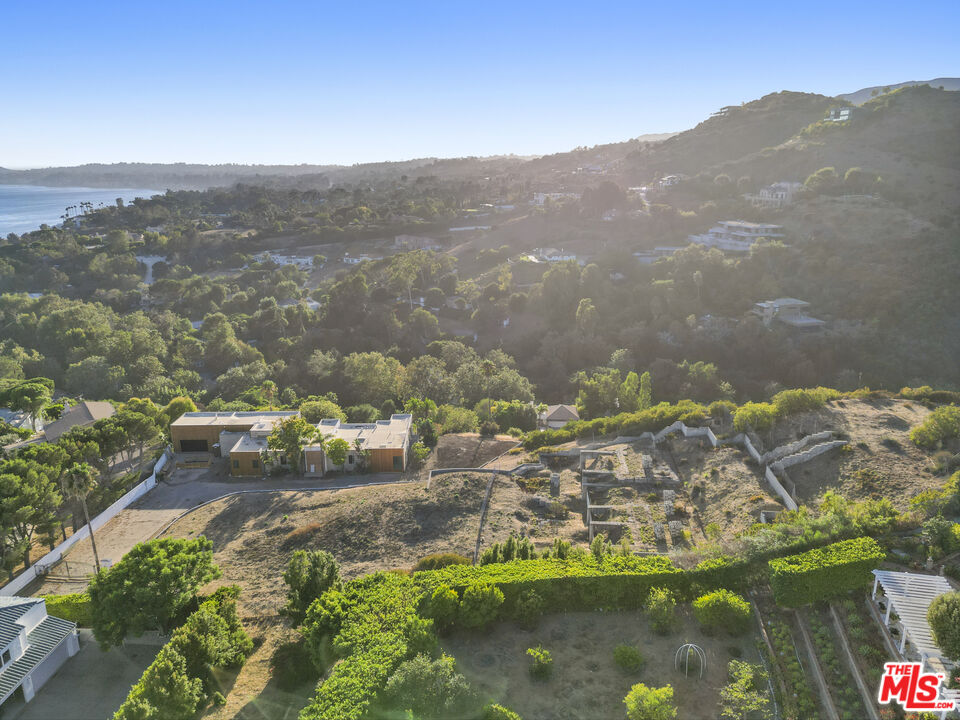 27061 Sea Vista Dr