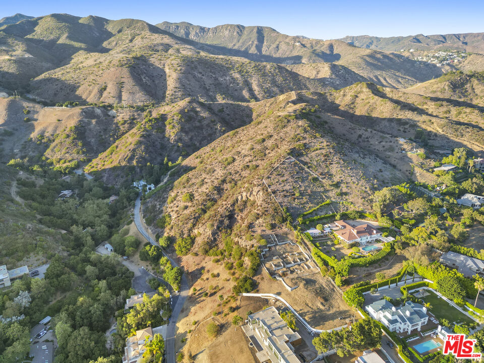 27061 Sea Vista Dr