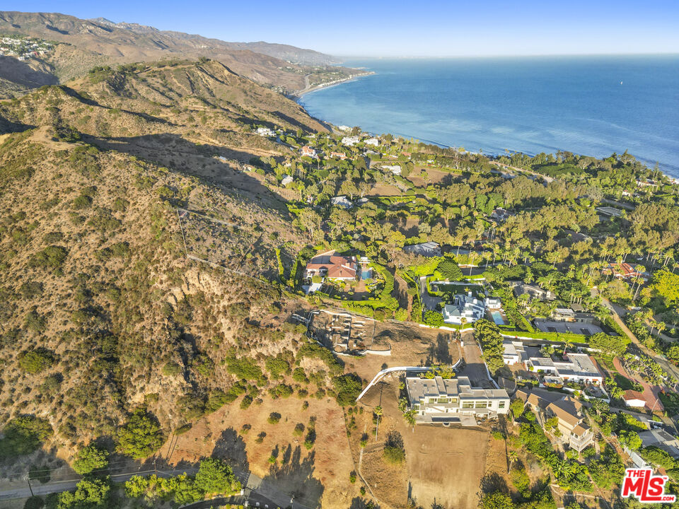 27061 Sea Vista Dr
