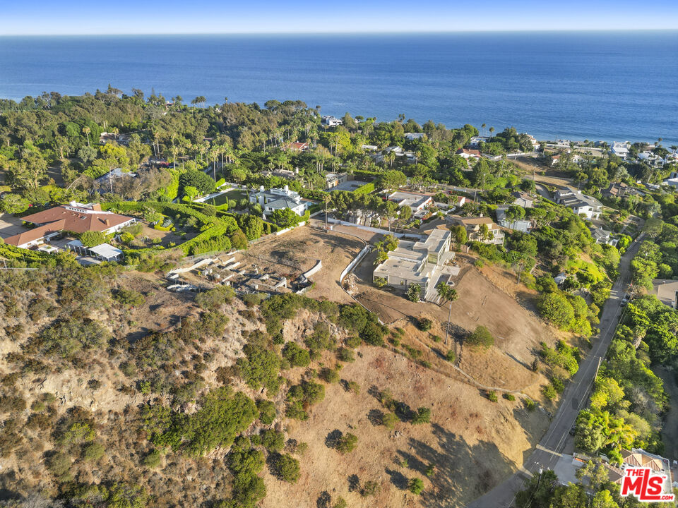 27061 Sea Vista Dr
