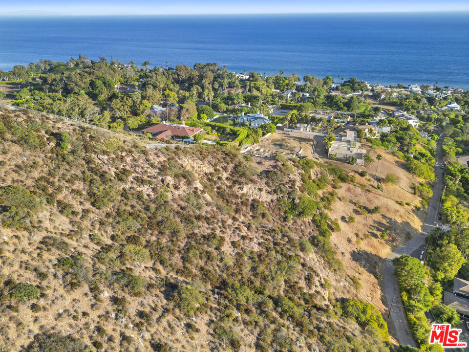 27061 Sea Vista Dr