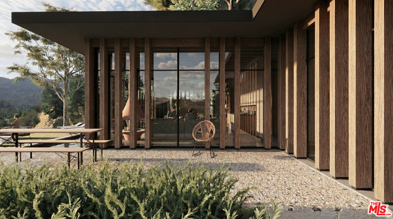 2088 Topanga Skyline Dr