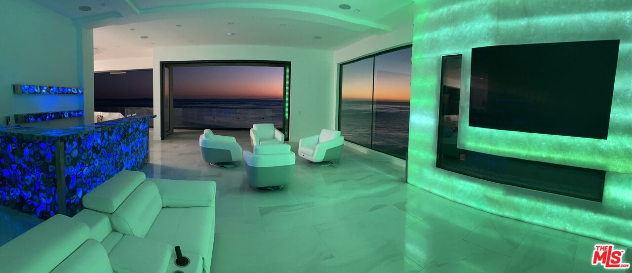 11350 Pacific Coast Hwy