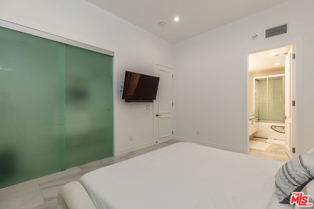 11350 Pacific Coast Hwy